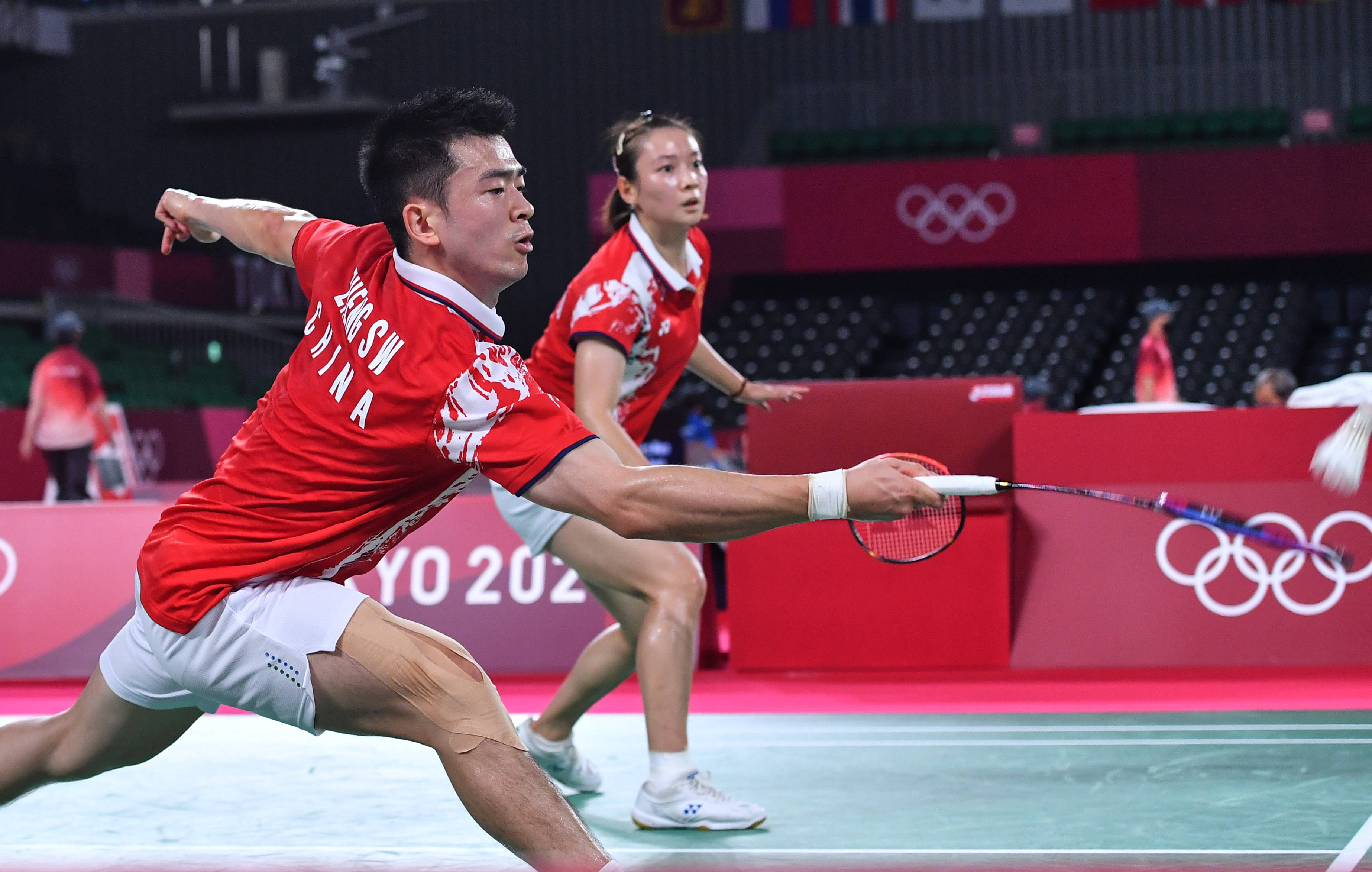 日本队轻取印度队，郑思维点燃赛场