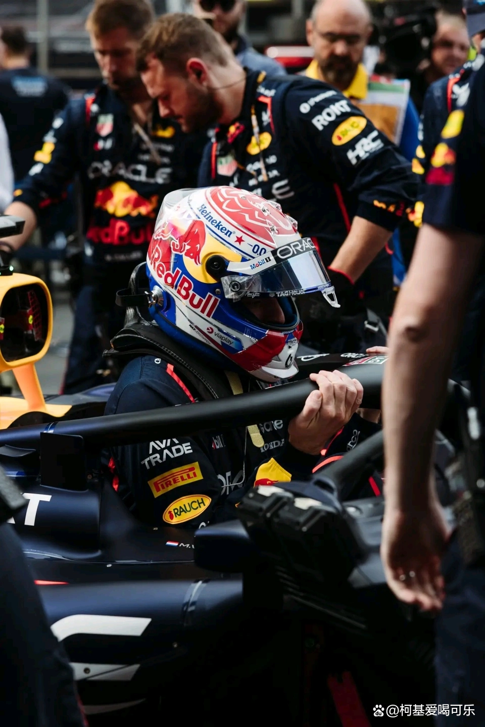 迈凯伦险胜威廉姆斯,维斯塔潘高光表现 迈凯伦险胜威廉姆斯,维斯塔潘高光表现