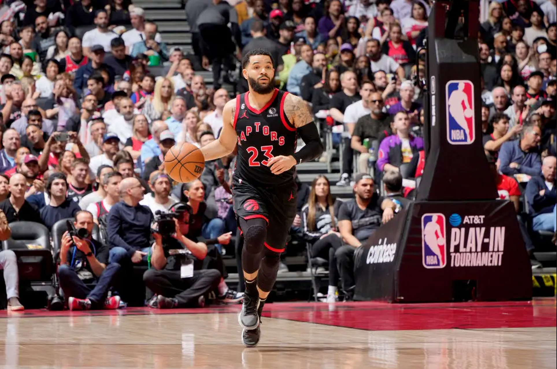 开云体育在线-福建队逆转公牛，范弗利特点燃赛场