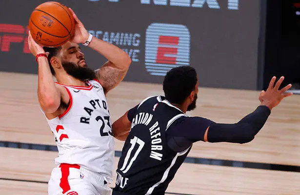 天津队翻盘猛龙,米切尔统治全场 天津队翻盘猛龙,米切尔统治全场