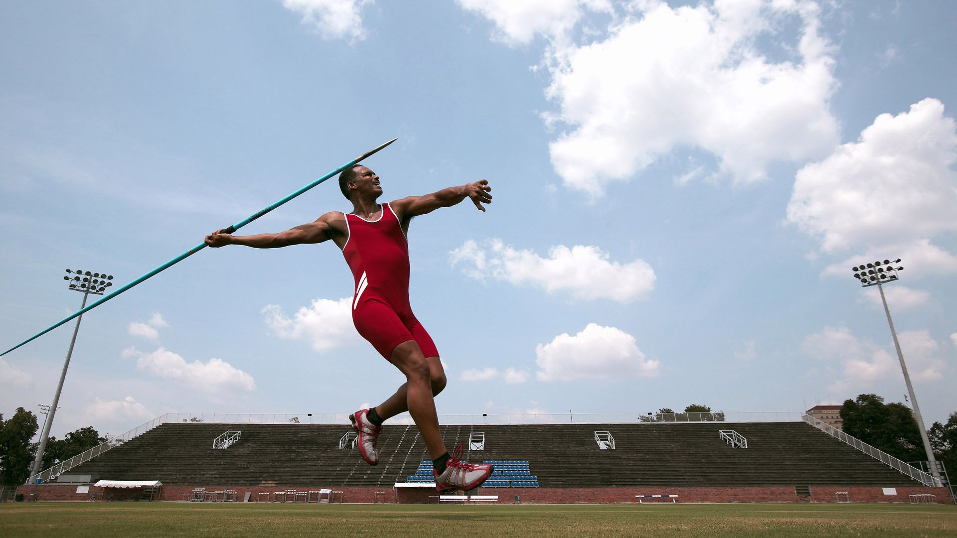 黄色潜水艇技术击沉天蓝战舰,李刚仁导演非典型碾压